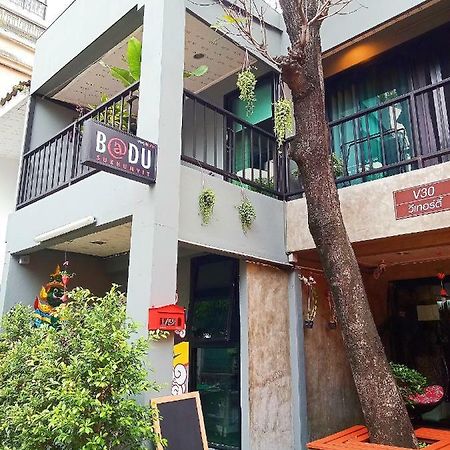 Badu Sukhumvit Dormitory Bangkok Eksteriør bilde
