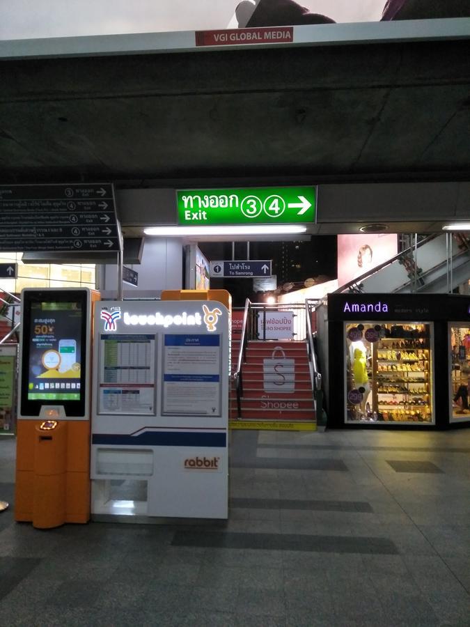 Badu Sukhumvit Dormitory Bangkok Eksteriør bilde