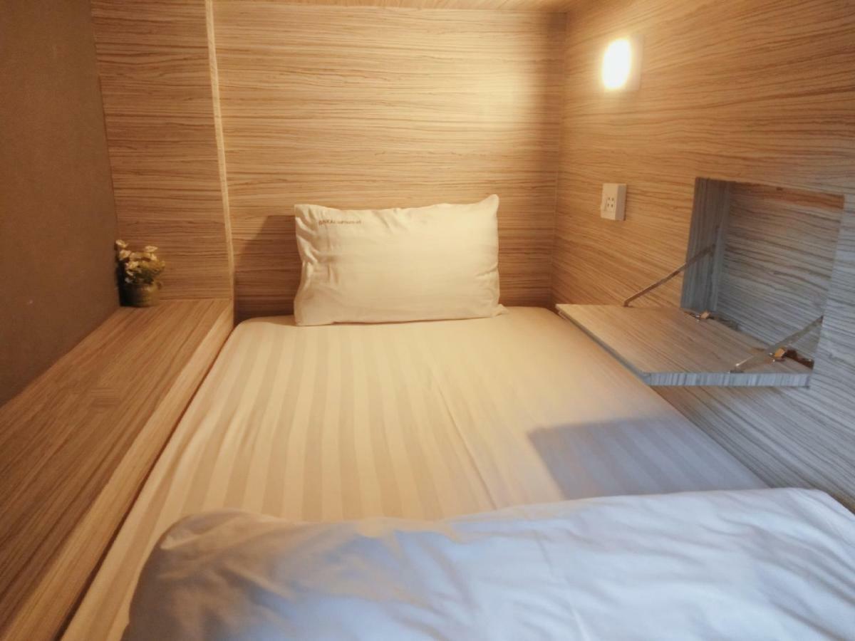 Badu Sukhumvit Dormitory Bangkok Eksteriør bilde