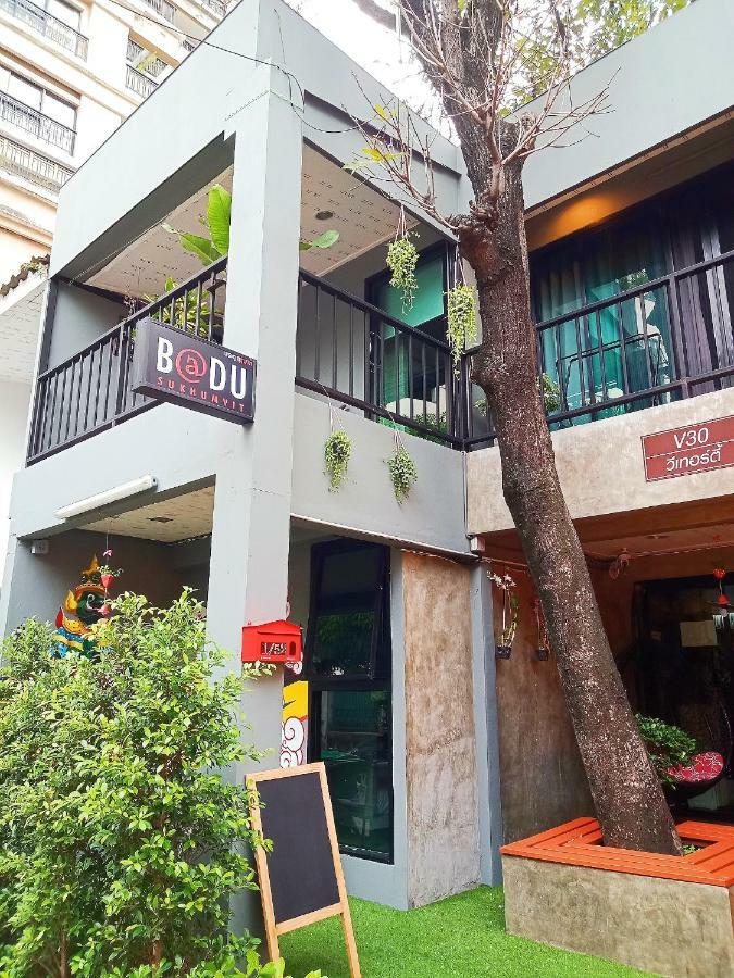 Badu Sukhumvit Dormitory Bangkok Eksteriør bilde