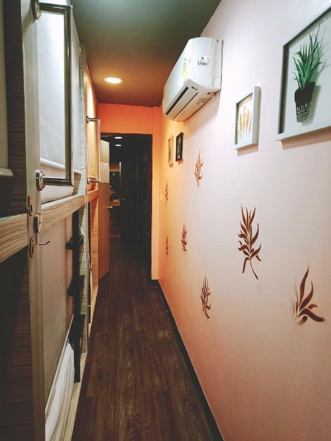Badu Sukhumvit Dormitory Bangkok Eksteriør bilde