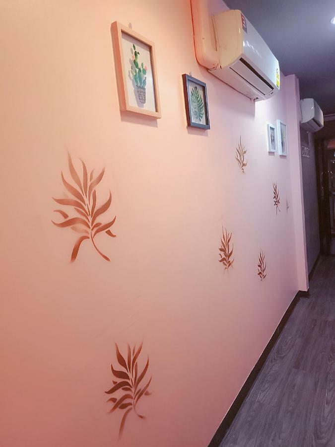 Badu Sukhumvit Dormitory Bangkok Eksteriør bilde