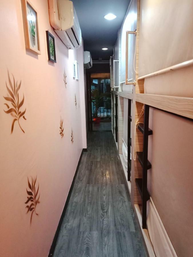 Badu Sukhumvit Dormitory Bangkok Eksteriør bilde